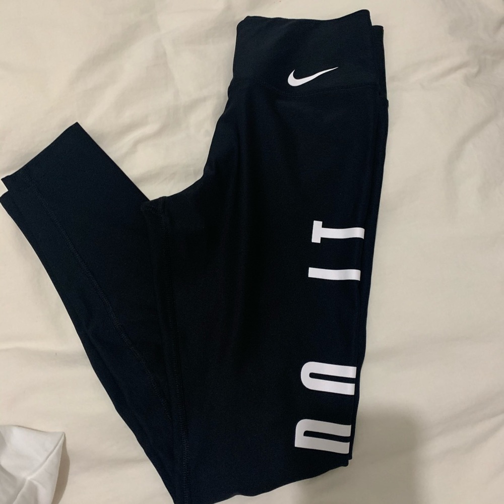 NIKE leggings